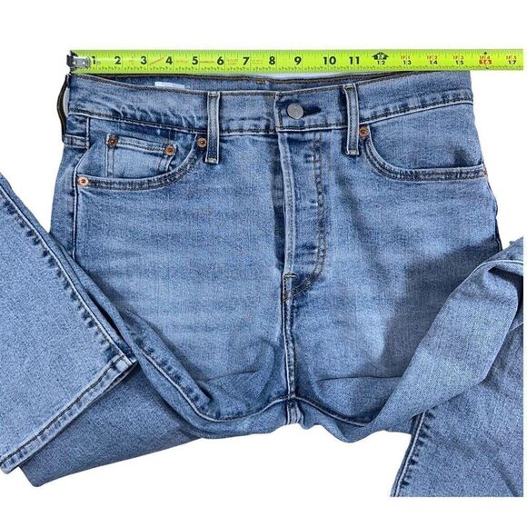 Levi’s Wedgie Straight Distressed Denim Jeans Women’s Size 29x28 - Picture 5 of 10